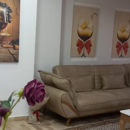 Twins Villa Mangalem 베라트 객실 사진