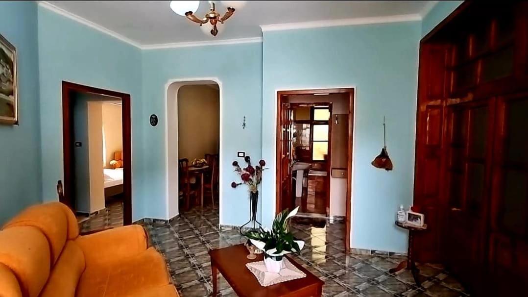 Twins Villa Mangalem 베라트 외부 사진