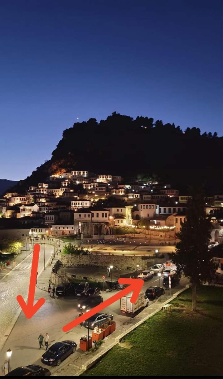 Twins Villa Mangalem 베라트 외부 사진