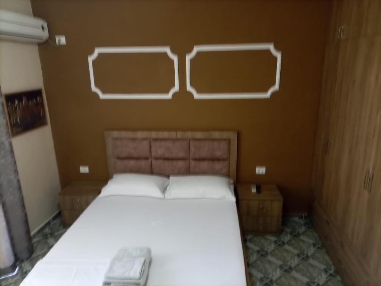 Twins Villa Mangalem 베라트 외부 사진