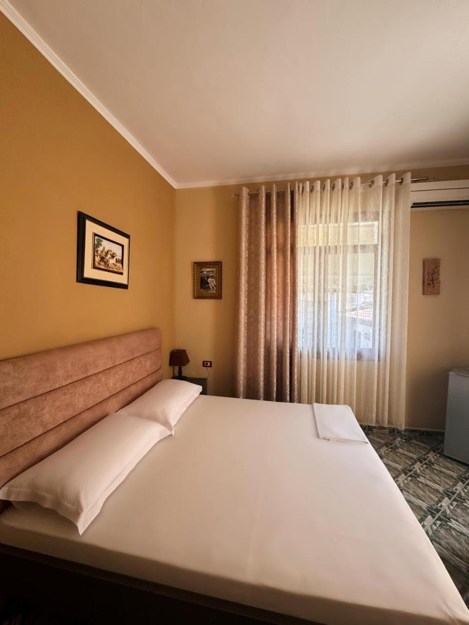 Twins Villa Mangalem 베라트 객실 사진